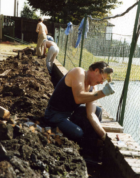 Electricity Installation 1986: Frank Elson